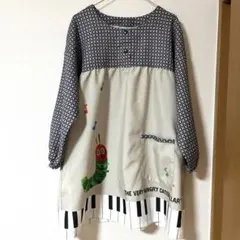 はらぺこあおむし エプロンのサムネイル