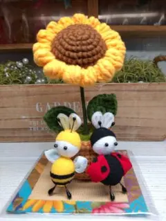 ♥♡癒しのひまわり飾り*♡ハチさん*てんとう虫さん*♡♥のサムネイル