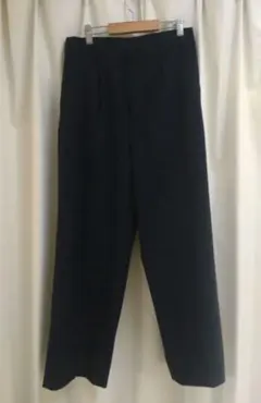 レディース　ネイビー　プリーツ入り　スラックス　ウエスト64cm