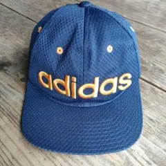 adidas ネイビー メッシュキャップ