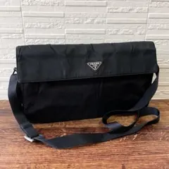 プラダ 三角プレートロゴ ナイロン ショルダー バッグ ブラック 黒