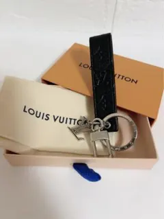 LOUIS VUITTON ポルトクレ.ドラゴンヌ モノグラム 男女兼用 - メルカリ
