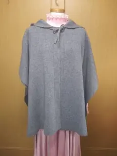 グレー フード付きポンチョ