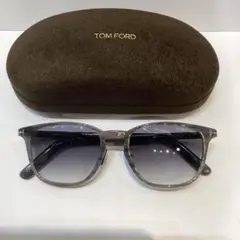 トムフォード ササ