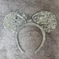ディズニーカチューシャ　シルバー　スパンコール　ミニー