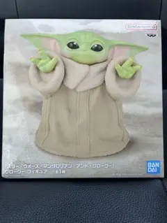 スターウォーズ　グローグー　フィギュア