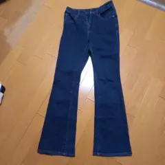 Item thumbnail for item c1e25a79-0fef-47b0-b96e-8336b4a051e9