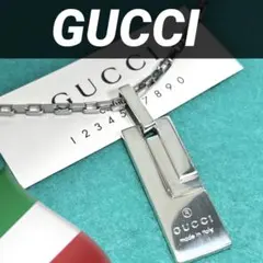 美品　GUCCI Gプレートペンダント
