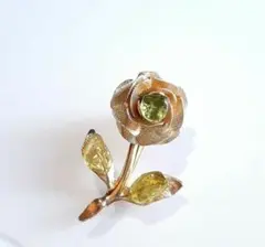 ブローチ　天然石　ペリドット　薔薇　ローズ　花　フラワー　ピン　B180