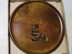 丸盆 トレー 木製　花　彫刻　昭和　レトロ 漆器 茶