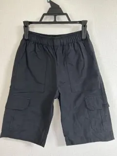 美品キッズ服　ブラックカーゴショーツ