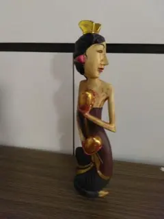 バリ島 女神 デヴィ 木彫り オブジェ 置物 古い バリ島 女神 デヴィ 木彫り オブジェ 置物 古い バリ島 女神