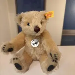 Steiff シュタイフ テディベア 24cm 耳ボタン付 - メルカリ