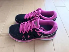 NIKE Dual Fusion スニーカー ブラック ピンク 24cm