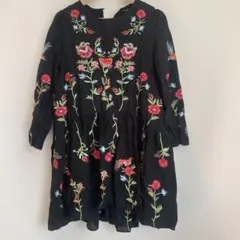 ZARA WOMAN ブラック刺繍ワンピース