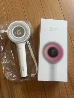 TWICE ペンライト ホワイト 2個セット　2025年購入 TWICE ペンライト ホワイト 2個セット 2025年購入 Amazon.co.jp
