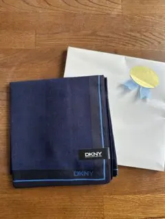 DKNY ネイビー ドット柄 ハンカチ