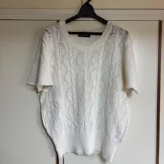 ホワイト ケーブル編み ノースリーブニット