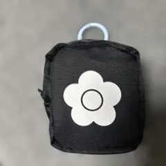 MARY QUANT ポーチ ノベルティのサムネイル