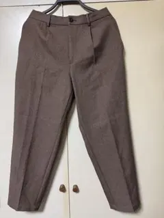 【GU】テーパードパンツ ブラウン Mサイズ
