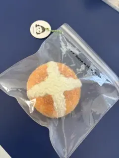 Ladodo 粉付き　パン　スクイーズ