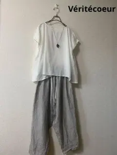 Véritécoeur ヴェリテクール　プルオーバー　ブラウス