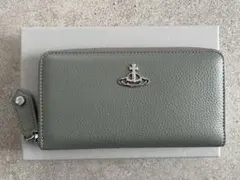 Vivienne Westwood ジップウォレット 長財布 ペールグリーン 緑