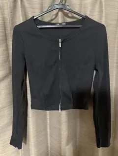 GU ブラック パーカー　ショート丈　カーディガン