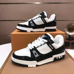 大人気！LOUIS VUITTON デニムスニーカー ホワイト ブラック 41