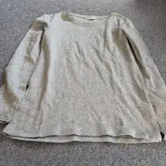 ユニクロ トップス グレー
