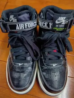Nike Air Force 1 クロコダイル風 ブラック ハイカット