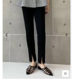 新品ラク伸びストレッチスリット入りスキニーパンツ リエディ
