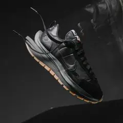 sacai x NIKE ヴェイパーワッフル ブラックガム スニーカー コラボ