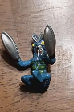 ウルトラマン 怪獣まちぼうけ バルタン星人 フィギュア 　ガチャ