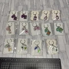 カラフルレジンチャーム14個セット