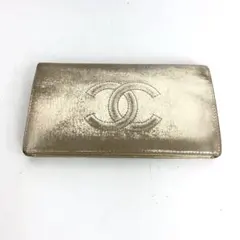 CHANEL シャネル 二つ折り 長財布 ゴールド 金 ココマークのサムネイル