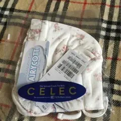 定価3015円！新品♡CELEC♡小花柄ベビー帽子♡出産祝にも