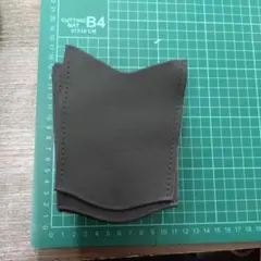 合成皮革 ダークブラウン カットパーツ