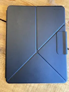 美品⭐︎PITAKA ブラック iPadケース 折りたたみ式
