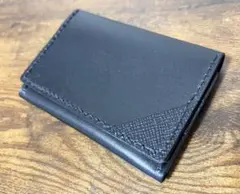 ブラックレザー二つ折りカードケース・名刺入れ