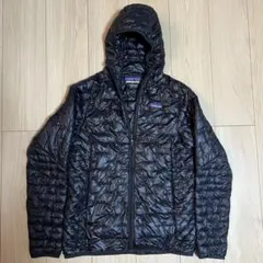 パタゴニア　ウィメンズ マイクロパフ フーディ　ブラック　Ｓ　傷あり