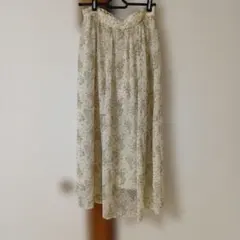 earthMusic＆ecology花柄フレアスカート アイボリー