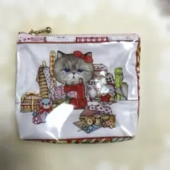 ボックスポーチ コヤンイサムチョン - メルカリ
