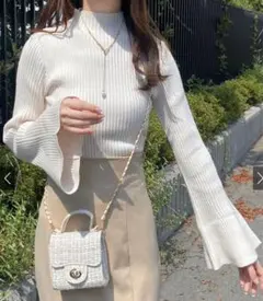 モックネックフレアスリーブリブニットトップス