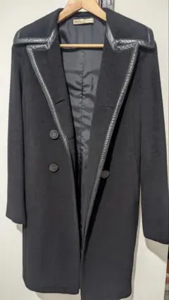 ダブルブレストブラックロングコート