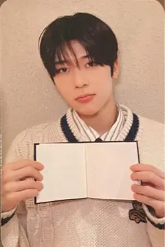 Item thumbnail for item 4cbe3f5b-69bd-4d21-ada1-44a18e44f07b