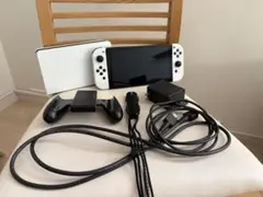 Nintendo Switch 有機ELモデル ホワイト/ブラック