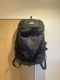 adidas LOADING カモフラージュリュック