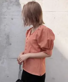 AMERI DECORATIVE BUTTON BLOUSE