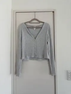 H&M グレー Vネック クロップドカーディガン